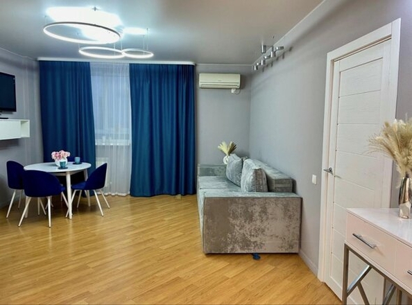 
  Продается 2-комн. квартира 57 м². Фото 1.