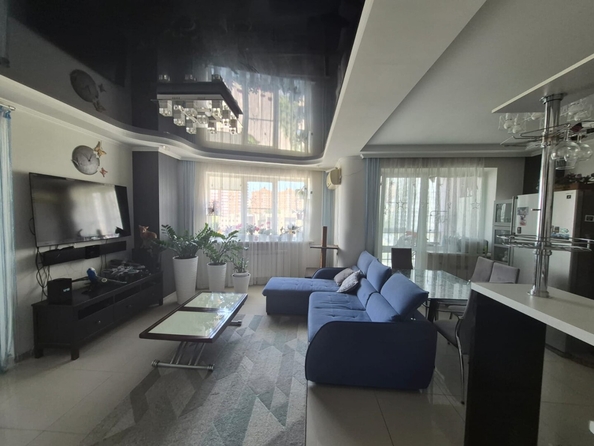 
  Продается 3-комн. квартира 110 м². Фото 1.