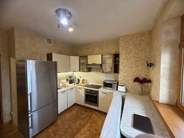 
  Продается 3-комн. квартира 94 м². Фото 1.