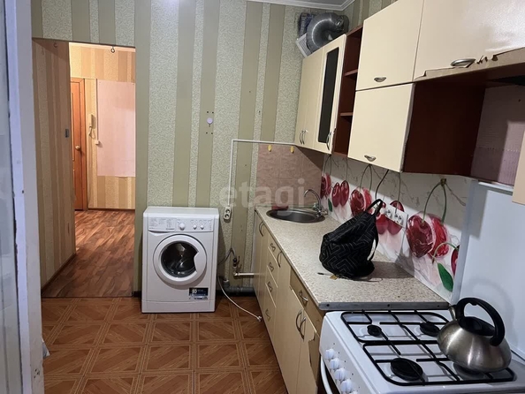 
   Продам 1-комнатную, 40 м², Лелюшенко ул, 1А

. Фото 11.