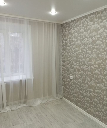 
   Продам 3-комнатную, 60 м², Оганова ул, 7

. Фото 5.