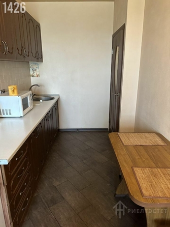 
   Продам 1-комнатную, 45 м², Комарова б-р, 16/5

. Фото 4.