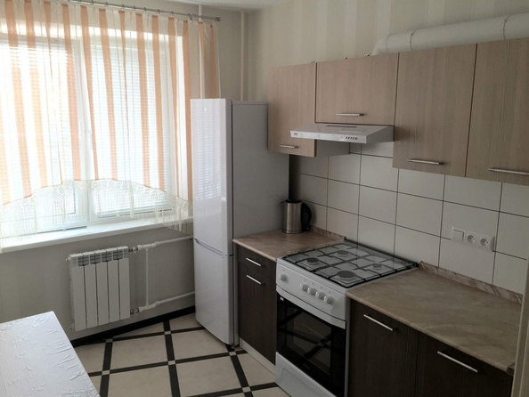 
   Продам 1-комнатную, 35 м², Думенко ул, 1

. Фото 9.