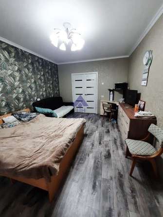 
   Продам 5-комнатную, 83.6 м², Октябрьское ш, 15

. Фото 1.