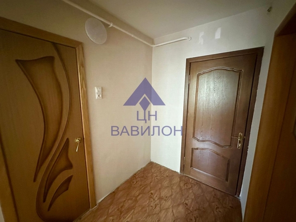 
   Продам 1-комнатную, 38 м², Молодежная ул, 11

. Фото 2.