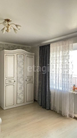 
   Продам 4-комнатную, 95 м², Днепровский пер, 120Г

. Фото 8.