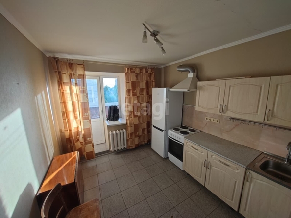 
   Продам 1-комнатную, 39 м², Орбитальная ул, 74

. Фото 3.