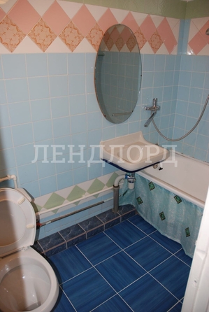 
   Продам 2-комнатную, 56 м², Штахановского ул, 1/33

. Фото 3.