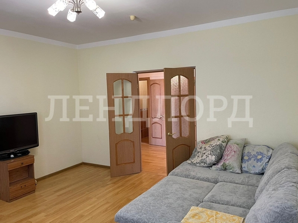 
   Продам 3-комнатную, 80.2 м², Королева пл, 18Б

. Фото 10.