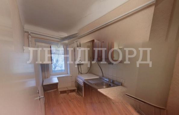 
   Продам 3-комнатную, 58.6 м², Клубная ул, 11

. Фото 4.