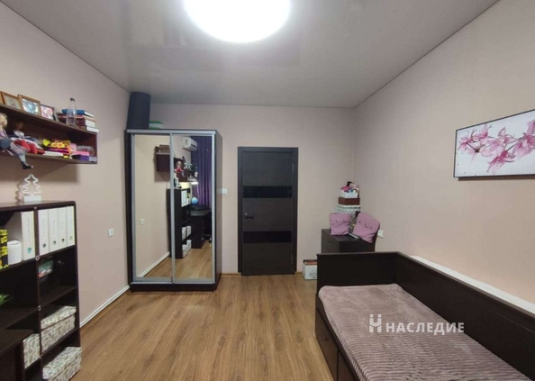 
   Продам 4-комнатную, 92.2 м², Нестерова ул, 28/1

. Фото 2.