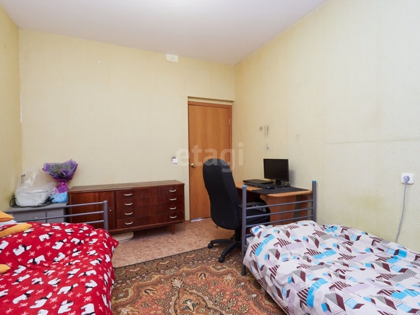 
   Продам 3-комнатную, 72.3 м², Жданова ул, 1/5

. Фото 1.