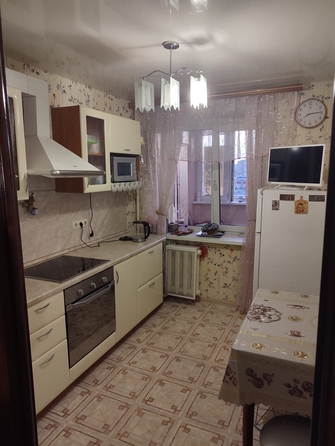 
   Продам 1-комнатную, 35 м², Космонавтов пл, 15

. Фото 5.