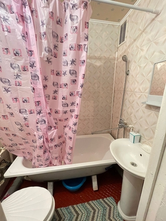 
   Продам 1-комнатную, 24 м², Вятская ул, 67/3

. Фото 1.