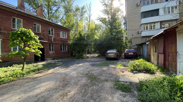 
   Продам 3-комнатную, 42 м², 40-летия Победы пр-кт, 29

. Фото 2.