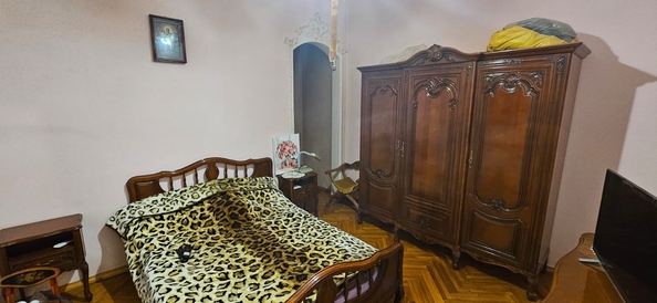 
   Продам 6-комнатную, 154.1 м², Шаумяна ул, 11

. Фото 6.