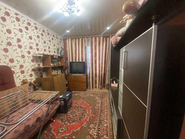 
   Продам 3-комнатную, 68 м², 23-я линия ул, к 1

. Фото 3.