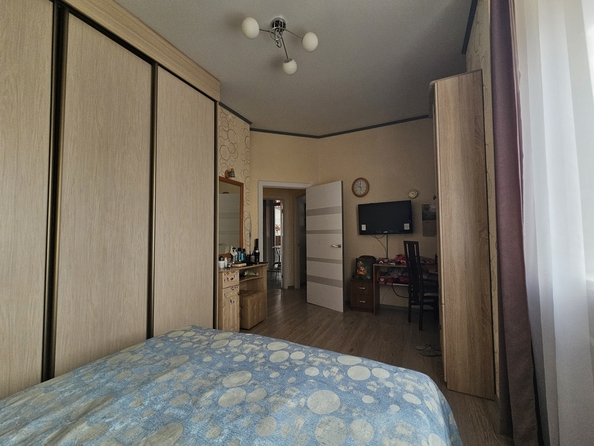 
   Продам 2-комнатную, 60 м², Еременко ул, 100/70

. Фото 3.