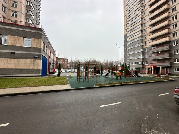 
   Продам 3-комнатную, 100.8 м², 40-летия Победы пр-кт, 63/17

. Фото 17.