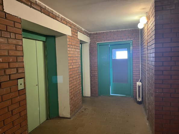 
   Продам 2-комнатную, 74 м², 339-й Стрелковой Дивизии ул, 19

. Фото 12.