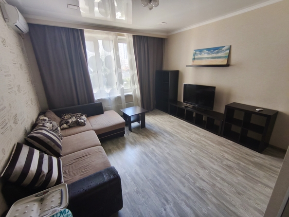 
   Продам 1-комнатную, 36 м², Еременко ул, 90

. Фото 5.