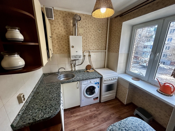 
   Продам 3-комнатную, 59.5 м², Магнитогорская ул, 9

. Фото 2.