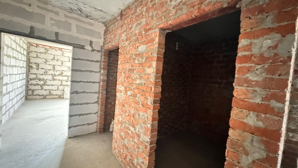 
   Продам 2-комнатную, 71.4 м², Вятская ул, 37а

. Фото 10.