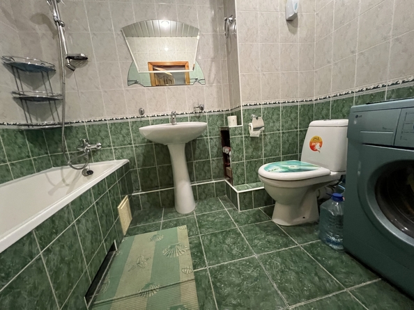 
   Продам 2-комнатную, 54 м², 40-летия Победы пр-кт, 87

. Фото 6.