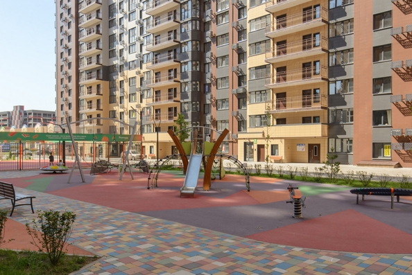 
   Продам 1-комнатную, 37.8 м², Берберовская ул, 30

. Фото 1.