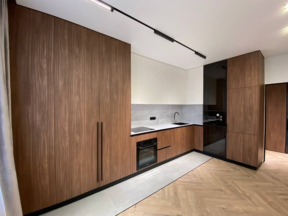 
   Продам 2-комнатную, 63 м², Берберовская ул, 9

. Фото 36.