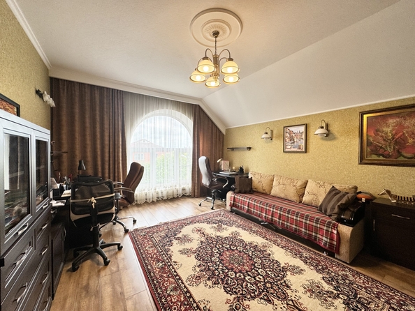 
   Продам дом, 295 м², Янтарный

. Фото 8.