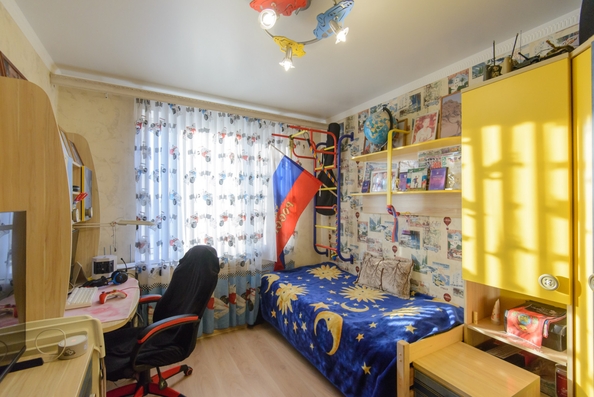 
   Продам 3-комнатную, 64 м², 40-летия Победы пр-кт, 95

. Фото 6.