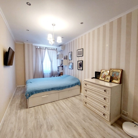 
   Продам 3-комнатную, 60 м², Платова б-р, 20/17

. Фото 15.