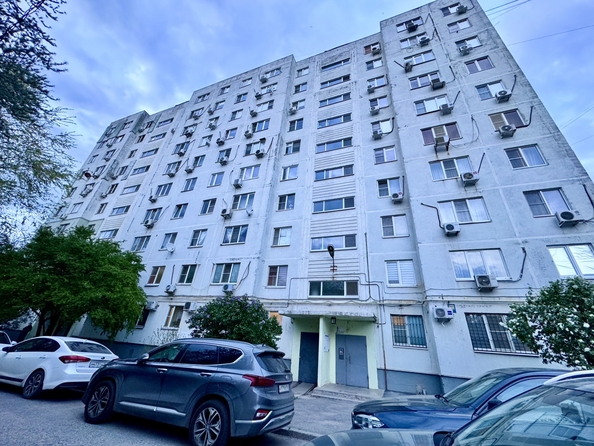 
   Продам 2-комнатную, 52 м², Добровольского пл, 42

. Фото 12.