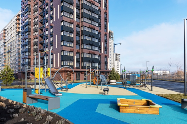 
   Продам 1-комнатную, 36.7 м², Флора, литера 2.1

. Фото 9.