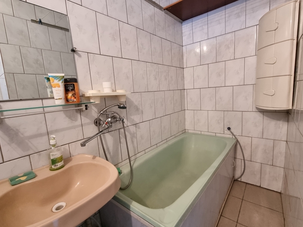 
   Продам 1-комнатную, 35.8 м², 18-я улица ул, 69

. Фото 7.