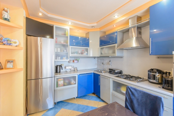 
   Продам 4-комнатную, 83.6 м², Павленко ул, 40

. Фото 1.