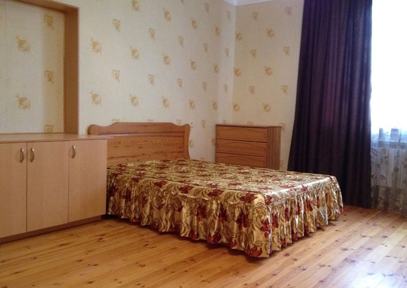 
   Продам 1-комнатную, 75 м², Закруткина ул, 2

. Фото 2.