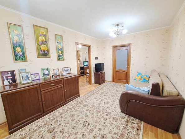 
   Продам 3-комнатную, 72 м², Туполева ул, 9

. Фото 2.