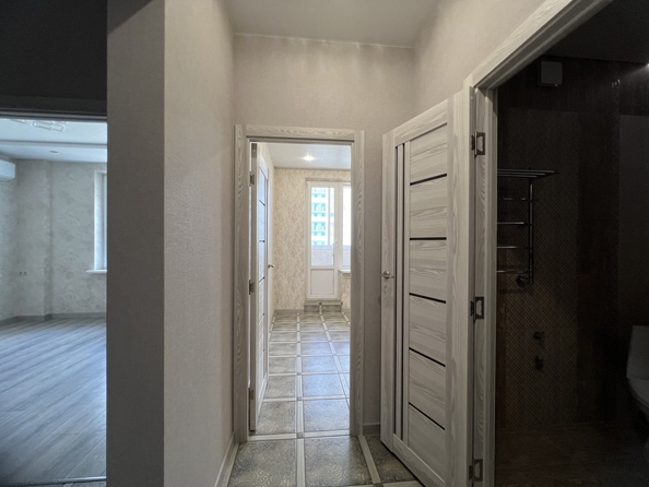 
   Продам 1-комнатную, 38 м², Жданова ул, 19

. Фото 5.