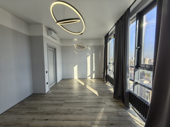 
   Продам 4-комнатную, 139.1 м², Максима Горького ул, 120

. Фото 18.