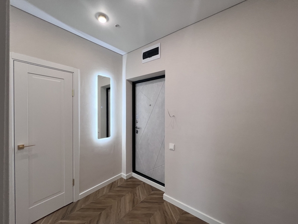 
   Продам 1-комнатную, 35.5 м², Берберовская ул, 11

. Фото 12.