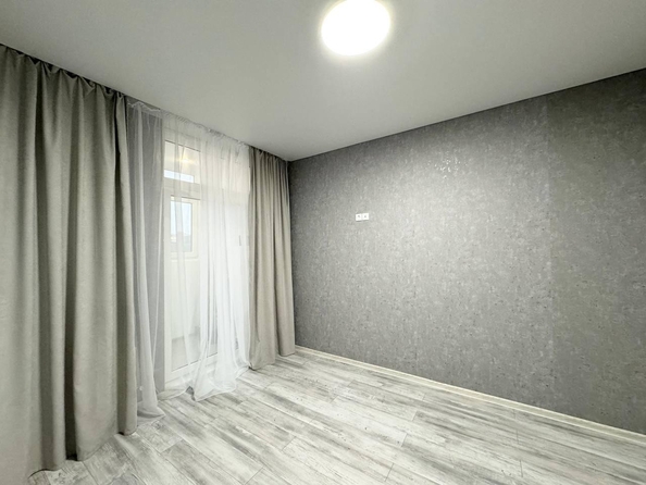 
   Продам 1-комнатную, 29 м², 40-летия Победы пр-кт, 111/3

. Фото 4.