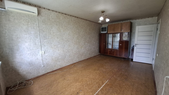 
   Продам 1-комнатную, 30.5 м², Днепропетровская ул, 2

. Фото 8.