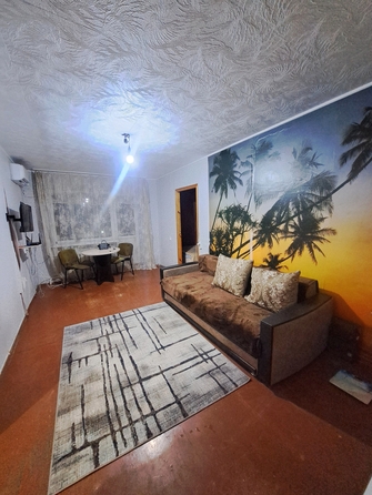 
   Продам 2-комнатную, 43 м², Днепропетровская ул, 1

. Фото 3.