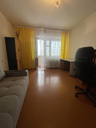 
  Продается 2-комн. квартира, 85 м², Комарова б-р, д. 16
. Фото 4.