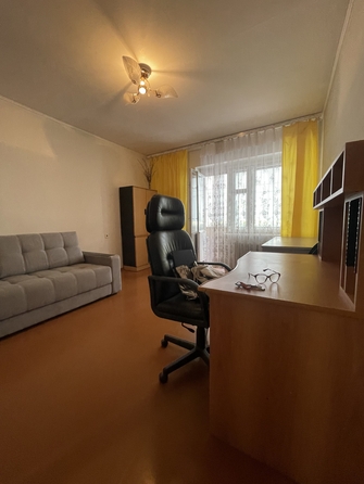 
  Продается 2-комн. квартира, 85 м², Комарова б-р, д. 16
. Фото 17.