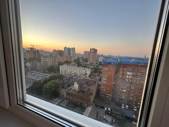 
  Продается 3-комн. квартира, 95 м², Адыгейская ул, д. 30
. Фото 2.
