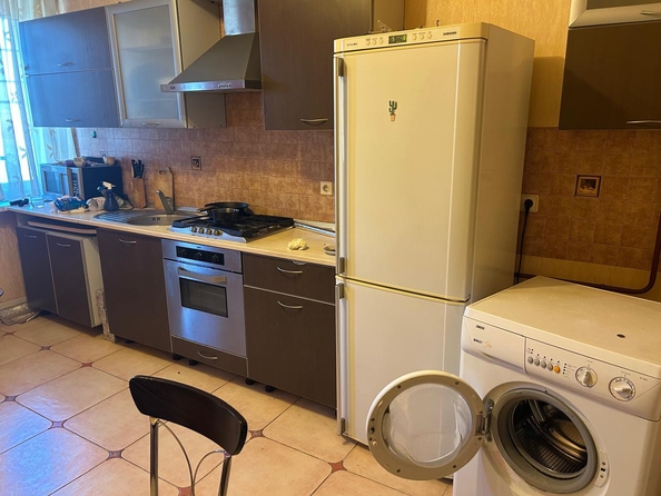 
  Продается 2-комн. квартира, 90 м², Серафимовича ул, д. 74
. Фото 6.