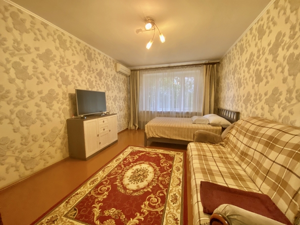 
  Продается 3-комн. квартира, 65 м², 40-летия Победы пр-кт, д. 85
. Фото 3.